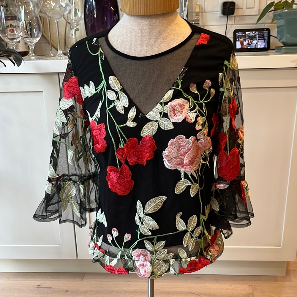 VGUC Beige by eci black floral embroidered mesh overlay blouse sheer sleeve top